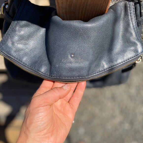 Used K Spade Shoulder Strap Bag Midnight Blue Leather Hobo Bag with Zip Pocket - Picture 2 of 8